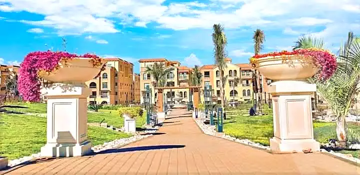 https://aqarmap.com.eg/ar/listing/7043603-for-sale-cairo-el-shorouk-compounds-maadi-view