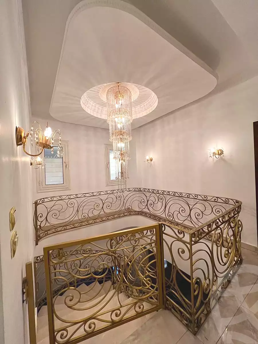 https://aqarmap.com.eg/ar/listing/7043773-for-rent-cairo-new-cairo-ganob-el-akadamiya-south-academy-o-el-sheikh-mohamed-el-nasharty-st