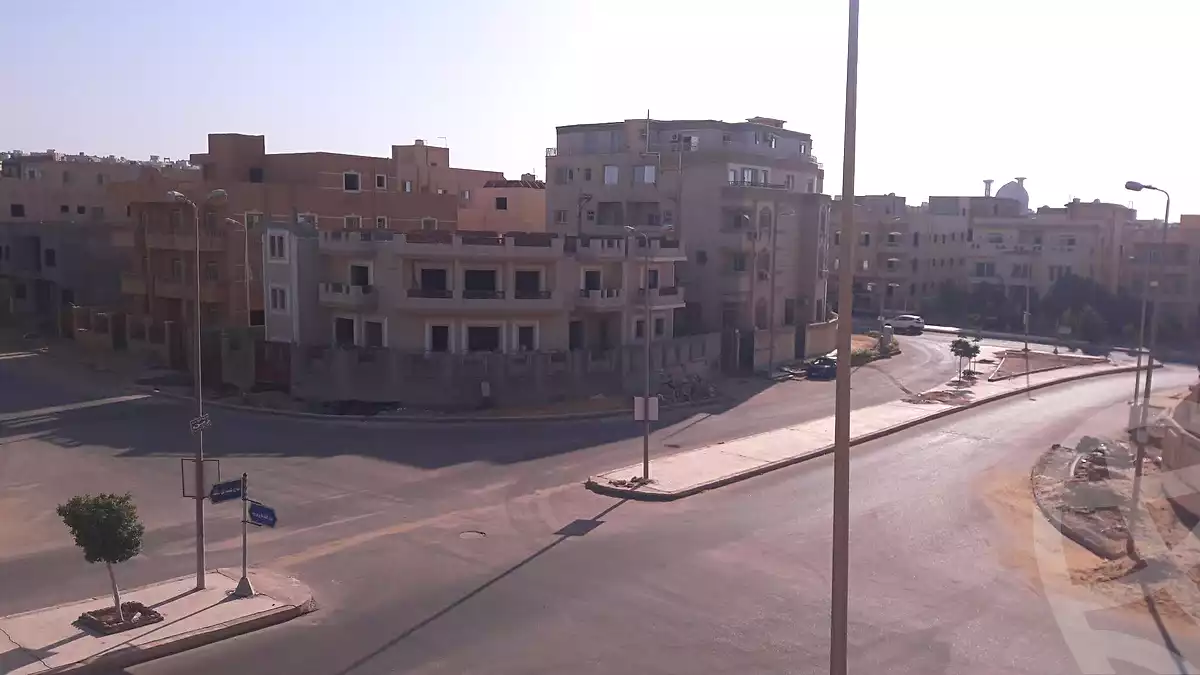 https://aqarmap.com.eg/ar/listing/7043848-for-sale-cairo-new-cairo-el-ahyaa-first-neighborhood-street-1