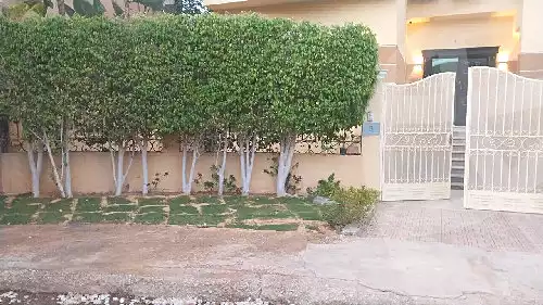 https://aqarmap.com.eg/ar/listing/7002996-for-sale-cairo-el-sheikh-zayed-city-compounds-hyper-one