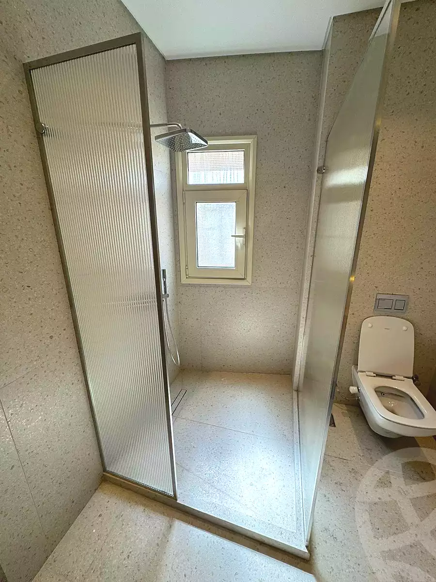 https://aqarmap.com.eg/ar/listing/7043975-for-rent-cairo-new-cairo-first-settlement-mhwr-mstfy-kml
