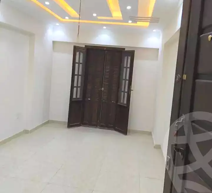 https://aqarmap.com.eg/ar/listing/7044415-for-sale-alexandria-camp-cesar-port-said-street