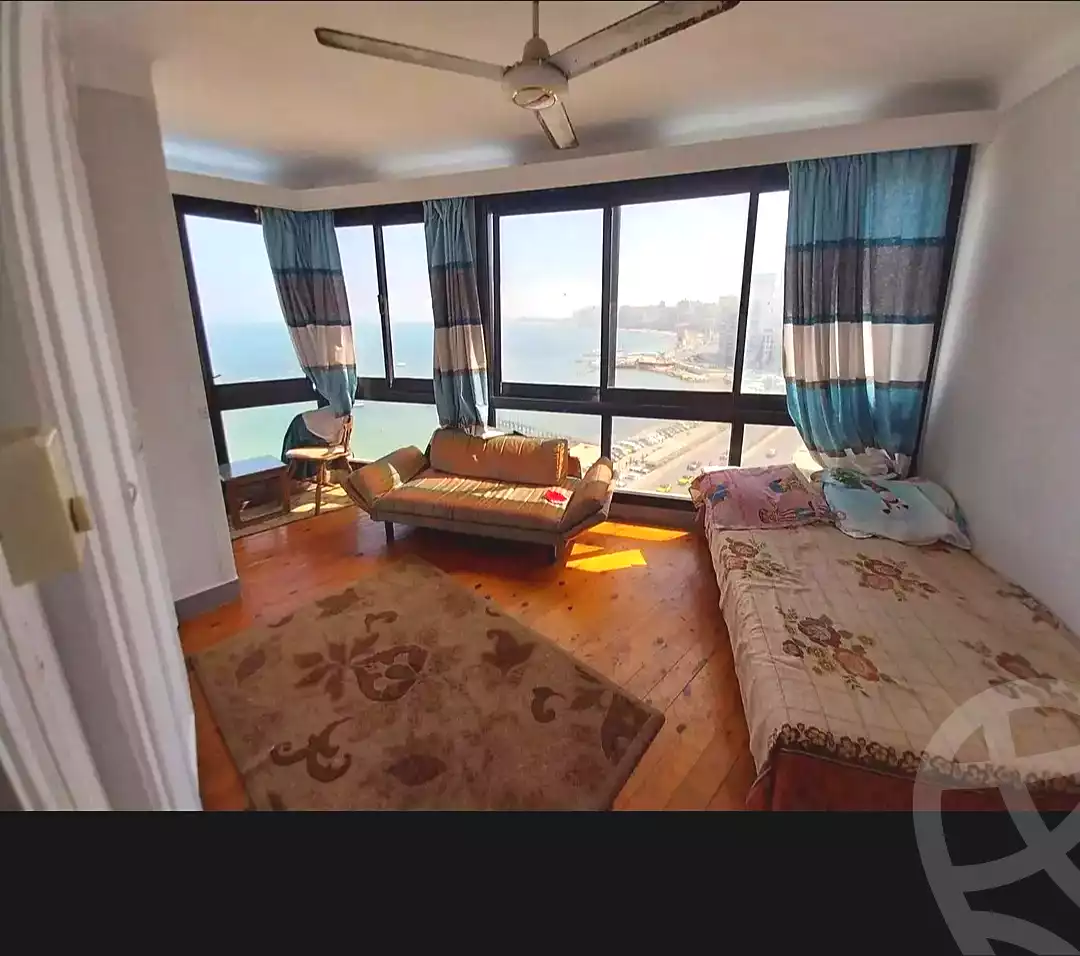 https://aqarmap.com.eg/ar/listing/7044552-for-sale-alexandria-miami-el-gaish-rd-st