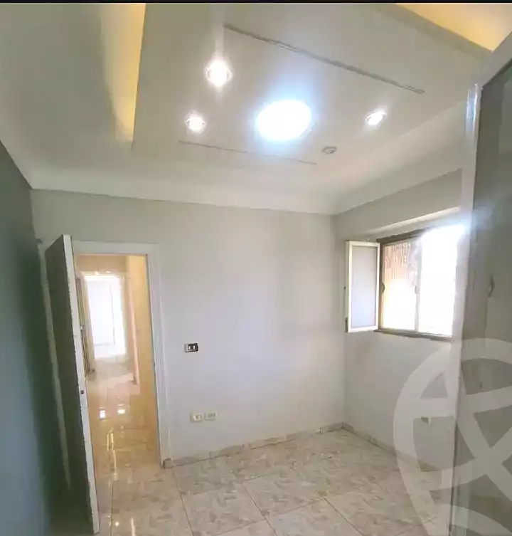 https://aqarmap.com.eg/en/listing/7044566-for-sale-alexandria-lsywf-el-falki