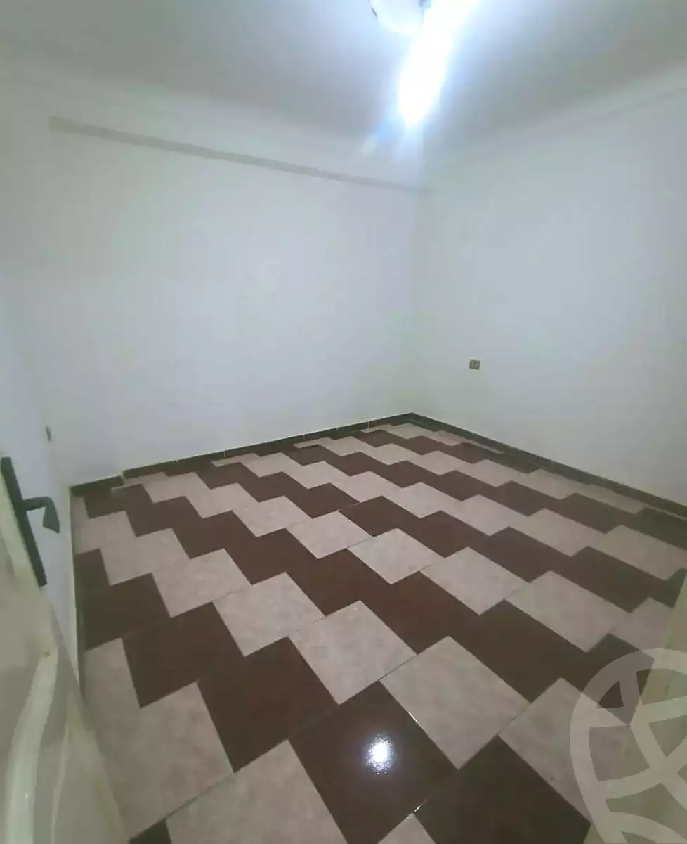 https://aqarmap.com.eg/ar/listing/7044588-for-sale-alexandria-lsywf-el-falki