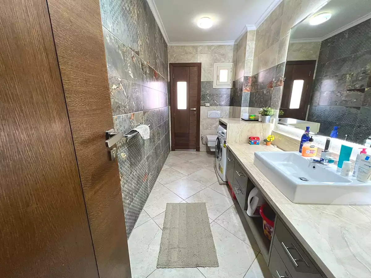 https://aqarmap.com.eg/en/listing/7044925-for-sale-cairo-el-mohandesen-shareaa-sorya