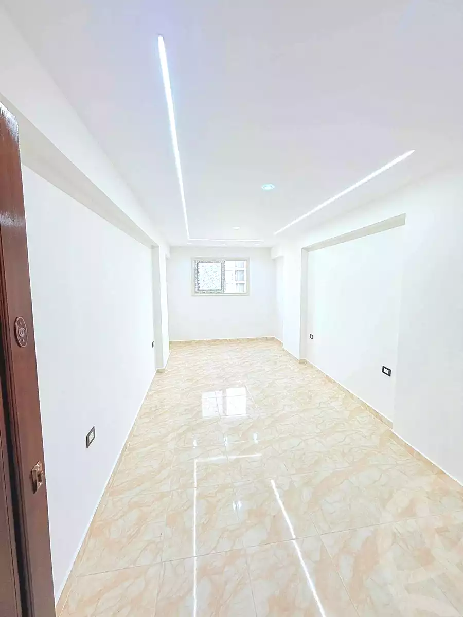 https://aqarmap.com.eg/ar/listing/7045189-for-sale-alexandria-lsywf-el-falki