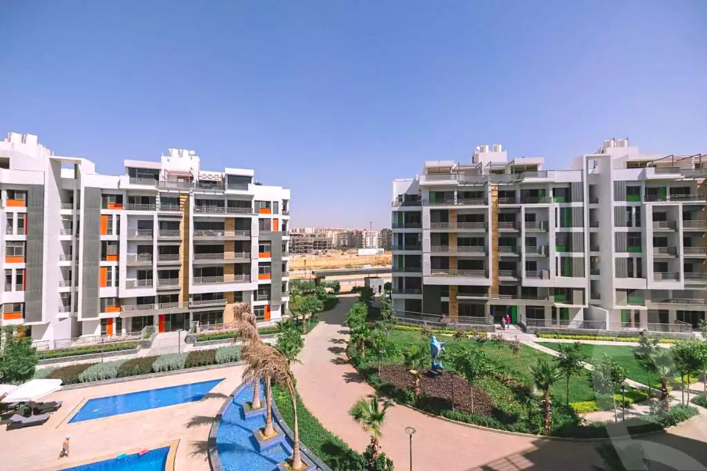 https://aqarmap.com.eg/en/listing/7045070-for-sale-cairo-new-cairo-compounds-dh-ykwn-ryzdns-styl-hwm