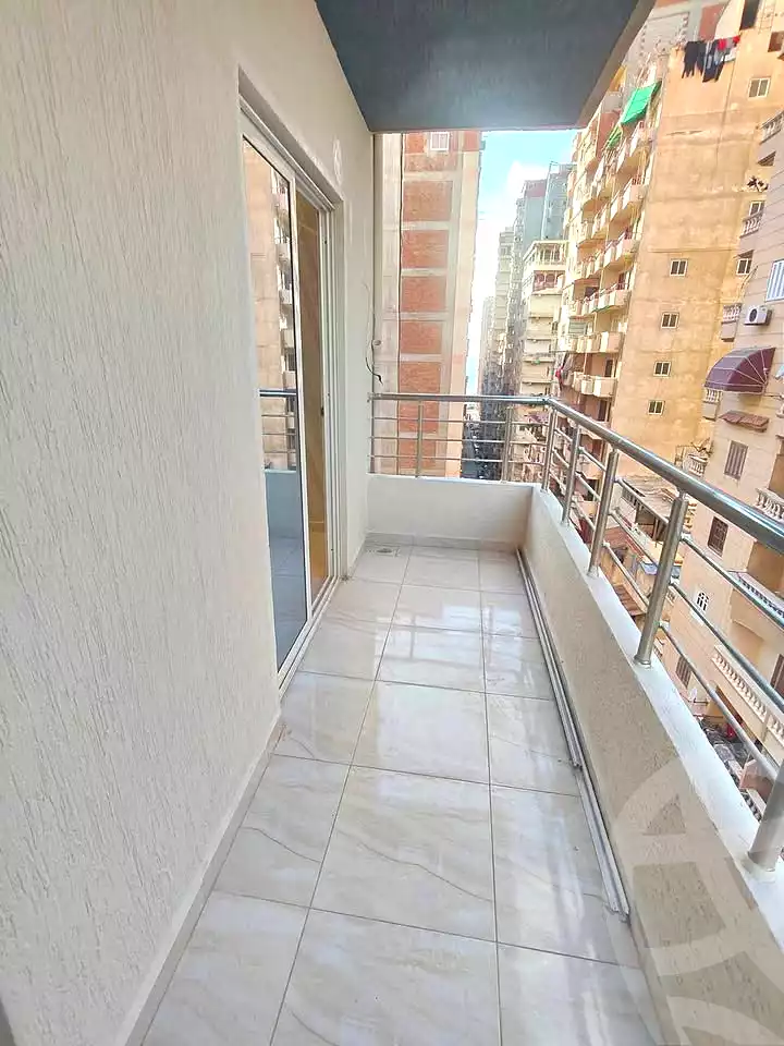 https://aqarmap.com.eg/ar/listing/7045312-for-sale-alexandria-miami-khld-bn-lwlyd