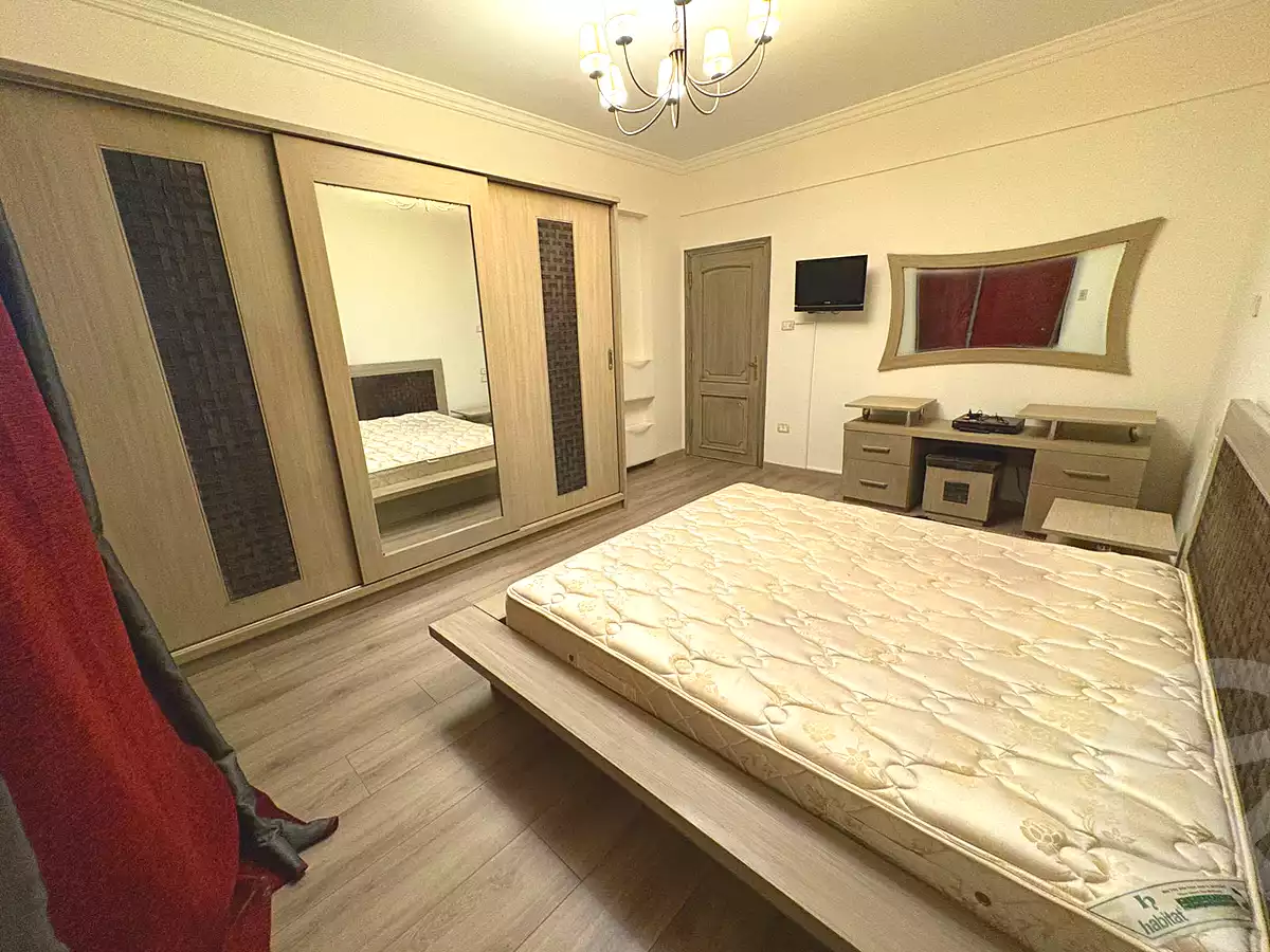 https://aqarmap.com.eg/ar/listing/7045427-for-rent-cairo-new-cairo-el-ahyaa-fourth-neighborhood-street-1