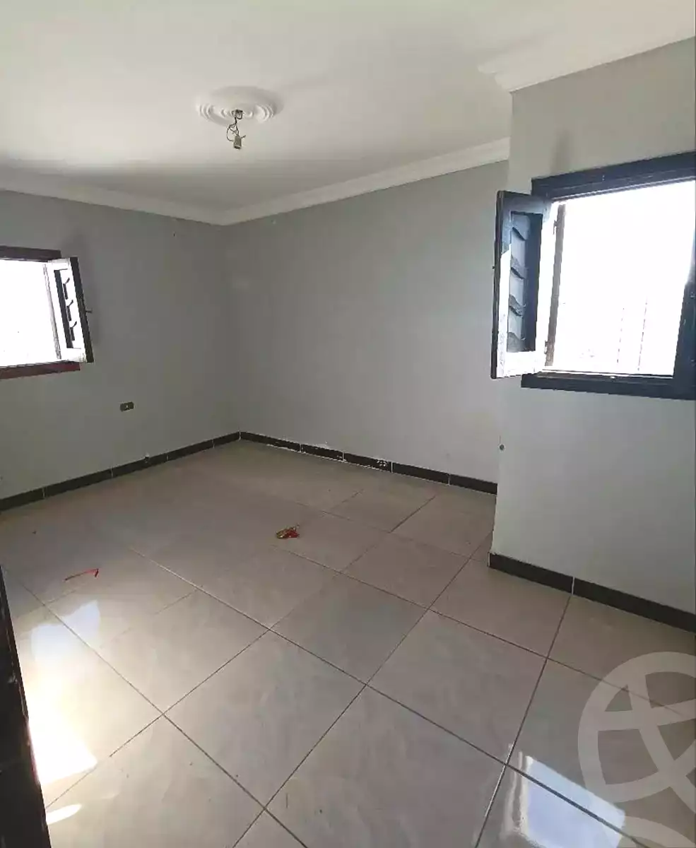 https://aqarmap.com.eg/ar/listing/7045714-for-sale-alexandria-el-asafra-shr-45
