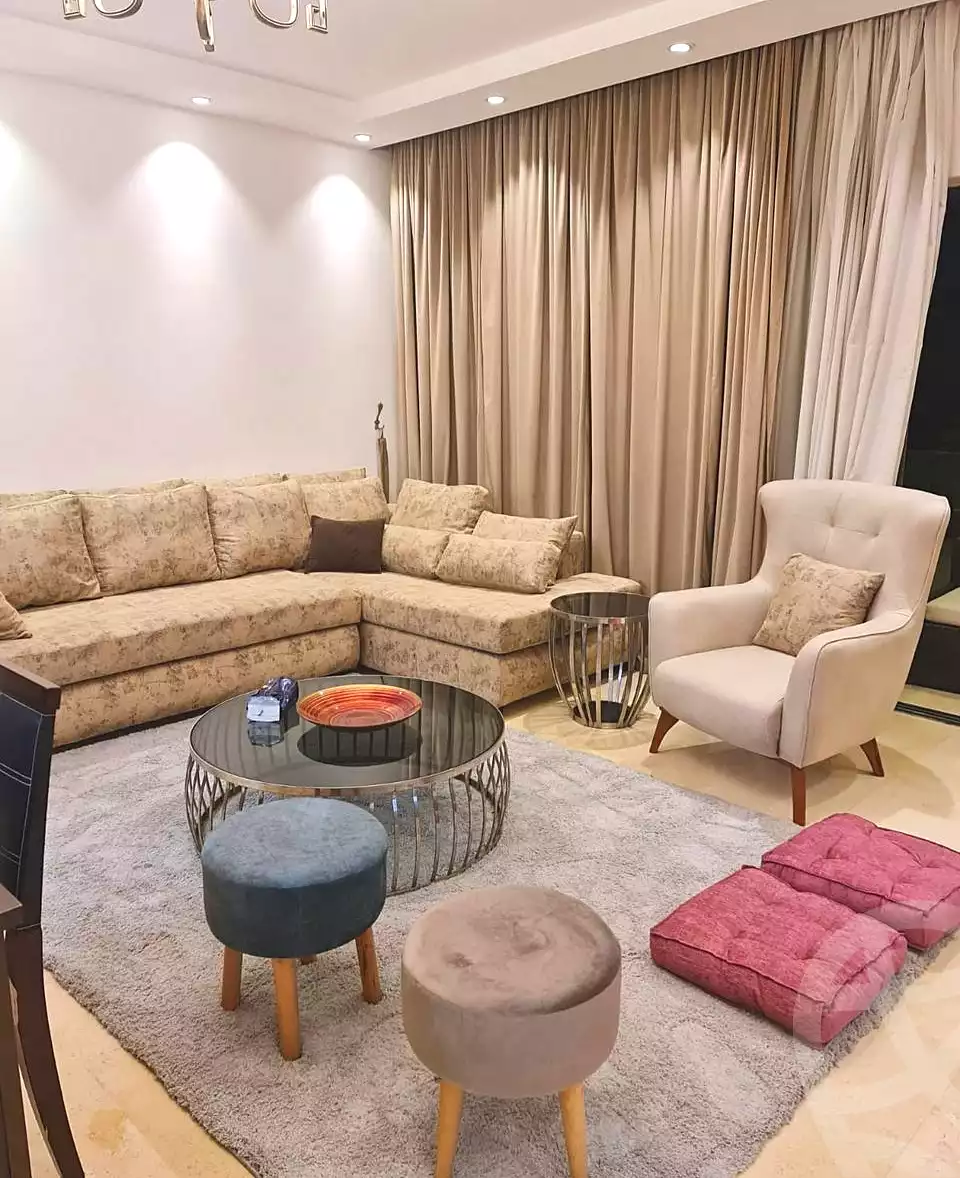https://aqarmap.com.eg/en/listing/7045737-for-rent-cairo-new-cairo-compounds-lakeview-residence