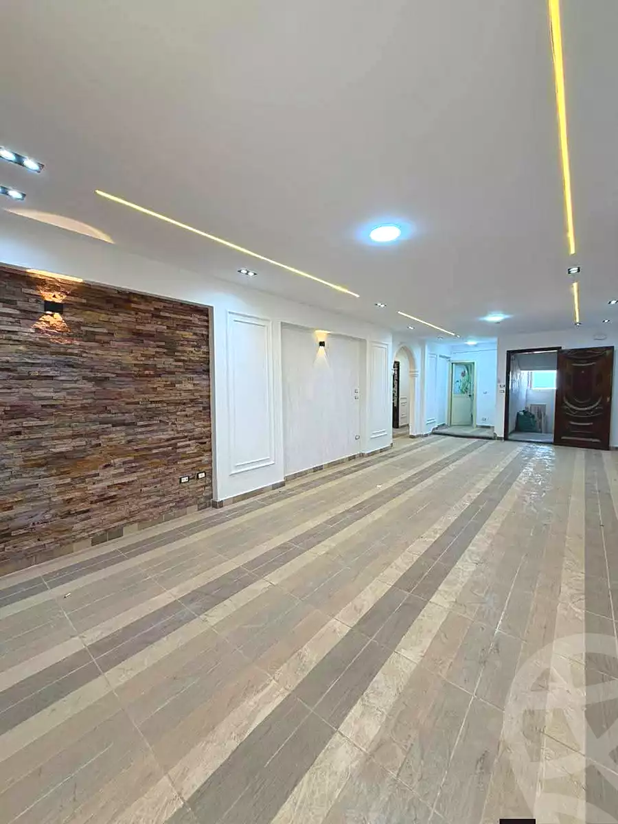 https://aqarmap.com.eg/ar/listing/7045795-for-sale-alexandria-al-agamy-lbytsh-el-reyad-st