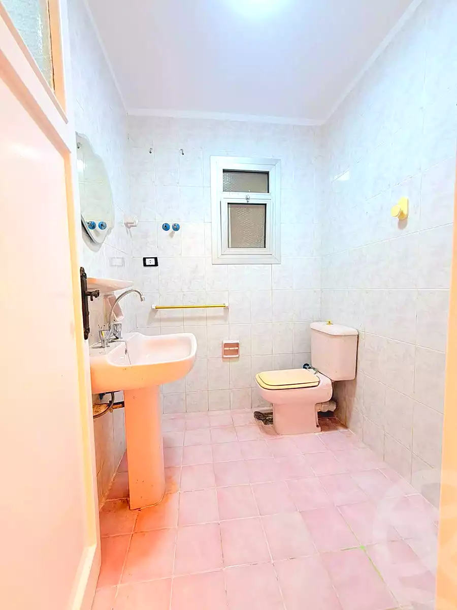 https://aqarmap.com.eg/ar/listing/7045858-for-sale-alexandria-al-agamy-shataa-el-nakheel