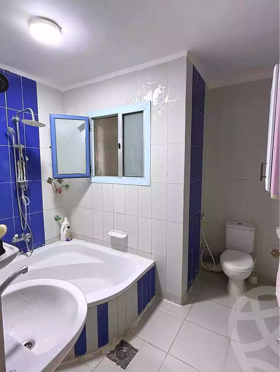 https://aqarmap.com.eg/ar/listing/7045970-for-sale-alexandria-sydy-bshr-sydy-bshr-bhry-ibrahim-el-sayed-st