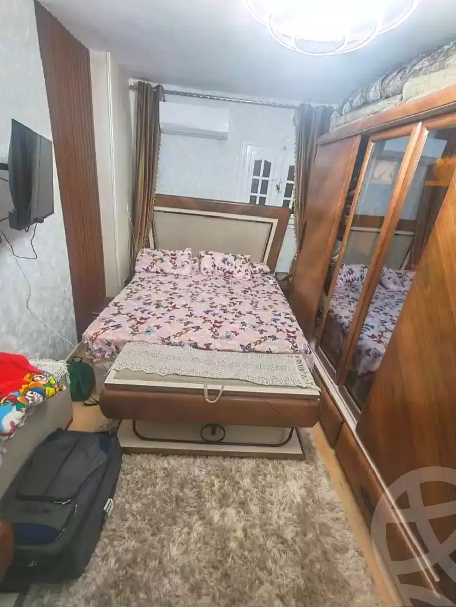 https://aqarmap.com.eg/en/listing/7046079-for-sale-alexandria-al-agamy-el-hanouvel-yathreb-st