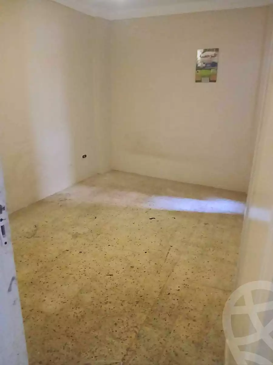 https://aqarmap.com.eg/ar/listing/7046385-for-sale-alexandria-al-agamy-el-hanouvel-el-warsha-st