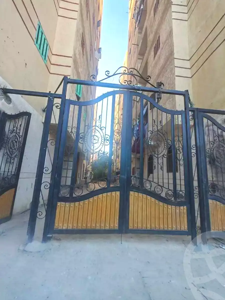 https://aqarmap.com.eg/ar/listing/7046407-for-sale-alexandria-al-agamy-el-hanouvel-el-shaheed-ahmed-hamdy-st