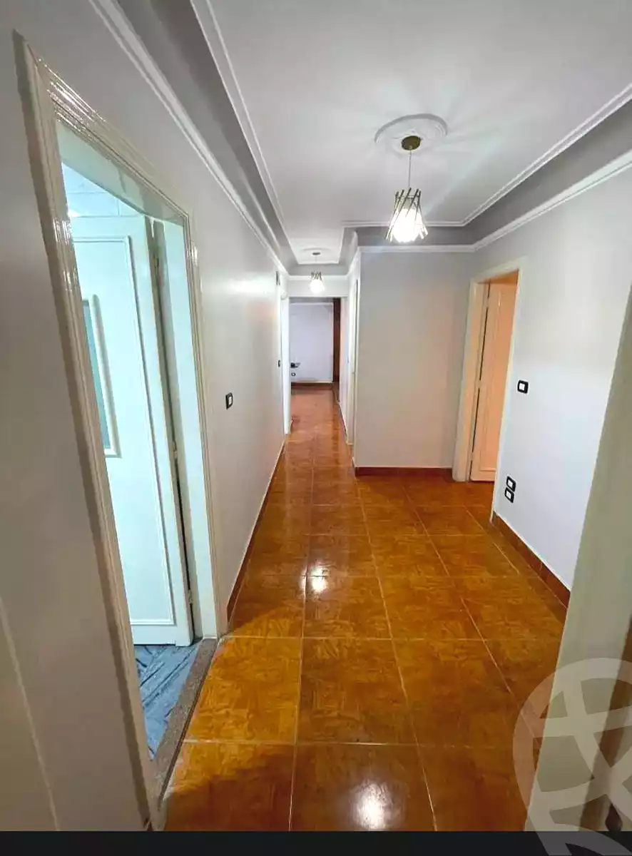 https://aqarmap.com.eg/en/listing/7046480-for-sale-alexandria-sydy-bshr-sydy-bshr-bhry-shr-khld-bn-lwlyd