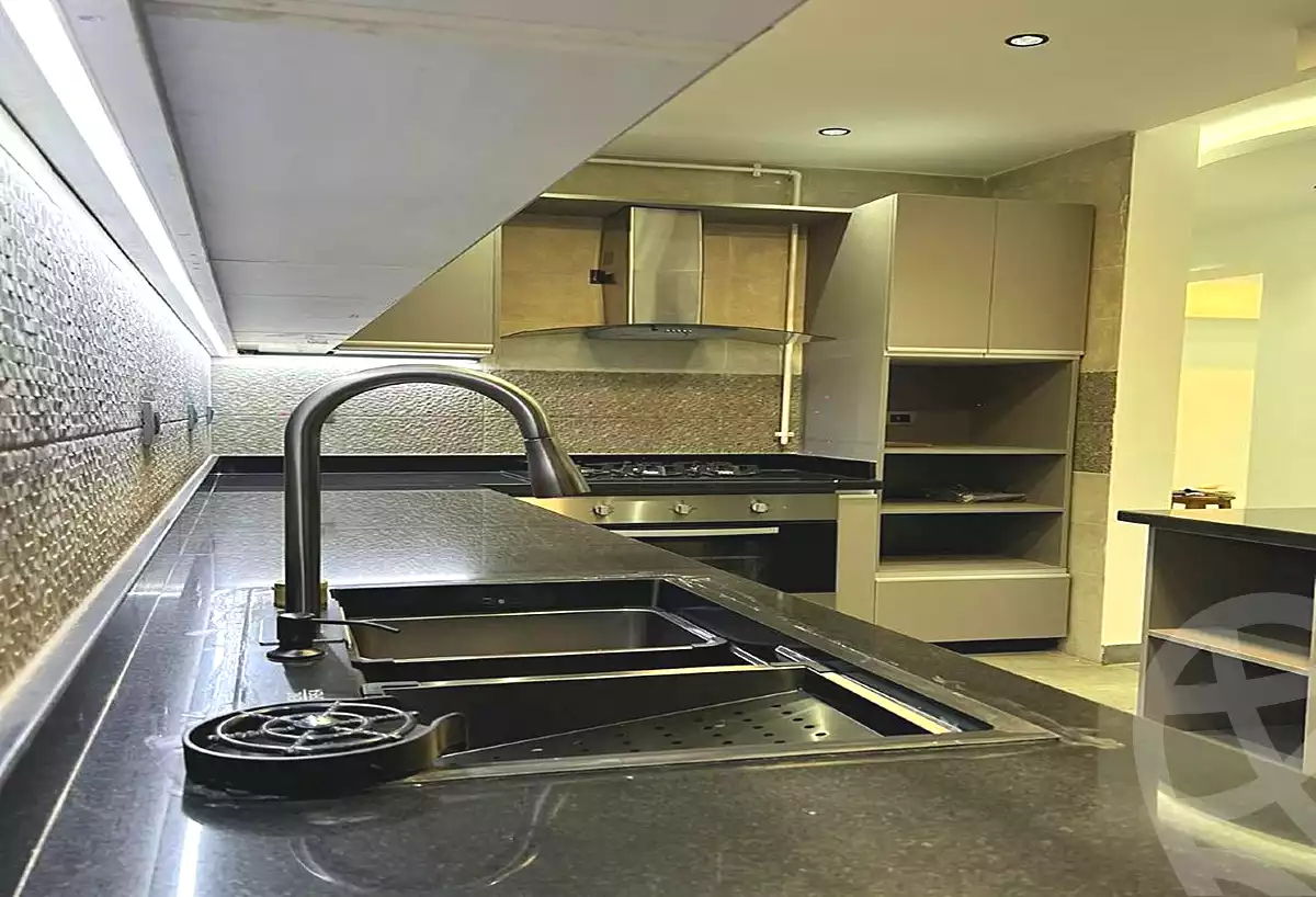 https://aqarmap.com.eg/ar/listing/7047441-for-sale-cairo-el-maadi-compounds-grand-gate