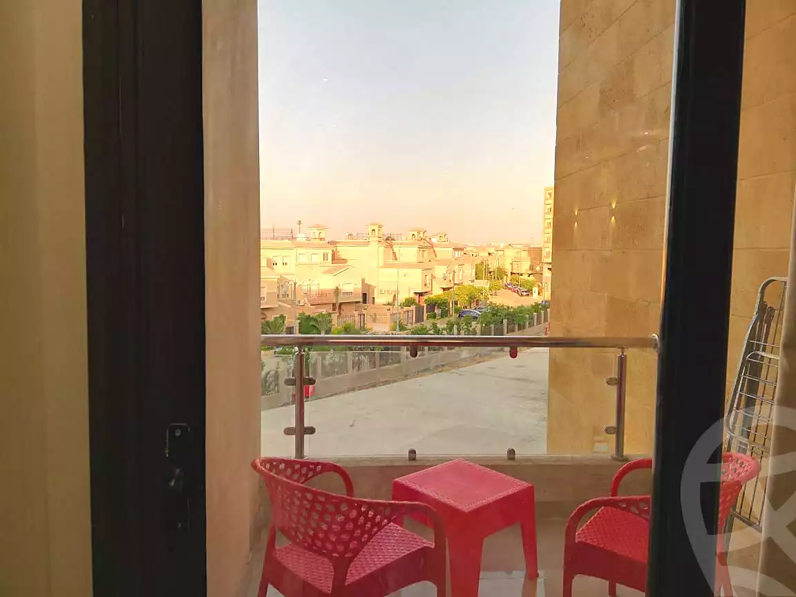 https://aqarmap.com.eg/ar/listing/7047511-for-rent-cairo-new-cairo-compounds-byrl-d-rw