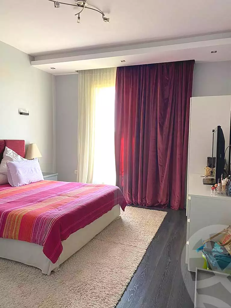 تاون هاوس بـ٤ غرف نوم في رويال ميدوز الشيخ زايد، صورة ٤ من ١٤
