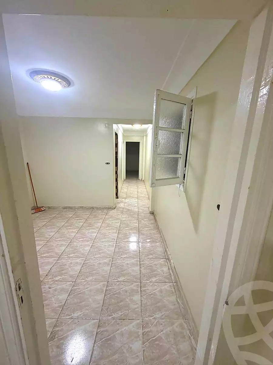 https://aqarmap.com.eg/ar/listing/7048010-for-sale-alexandria-al-agamy-lbytsh