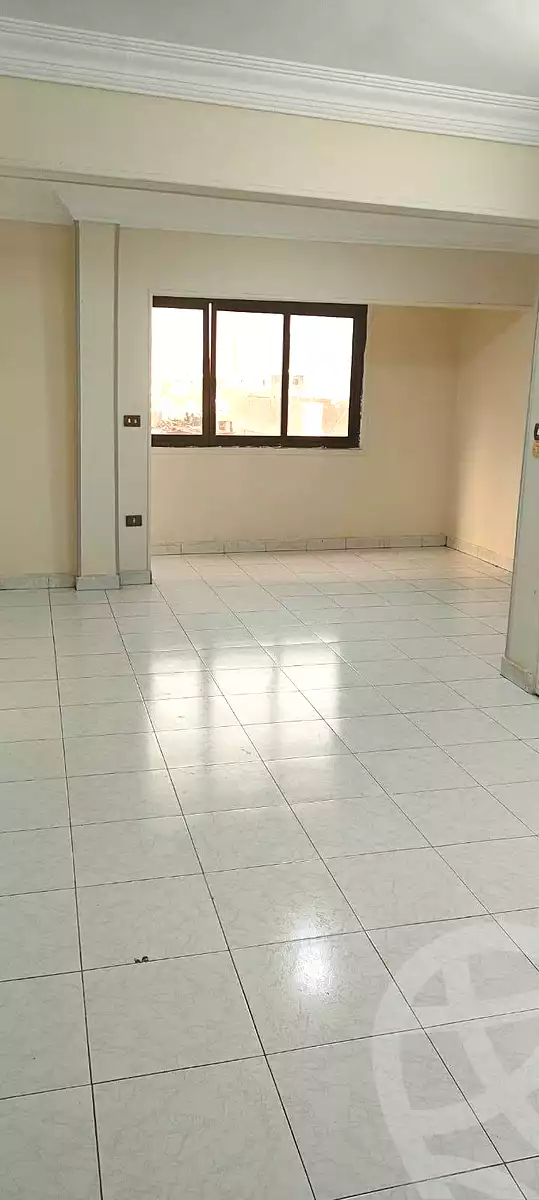 https://aqarmap.com.eg/ar/listing/7048421-for-rent-cairo-ain-shams-yn-shms-lgrby