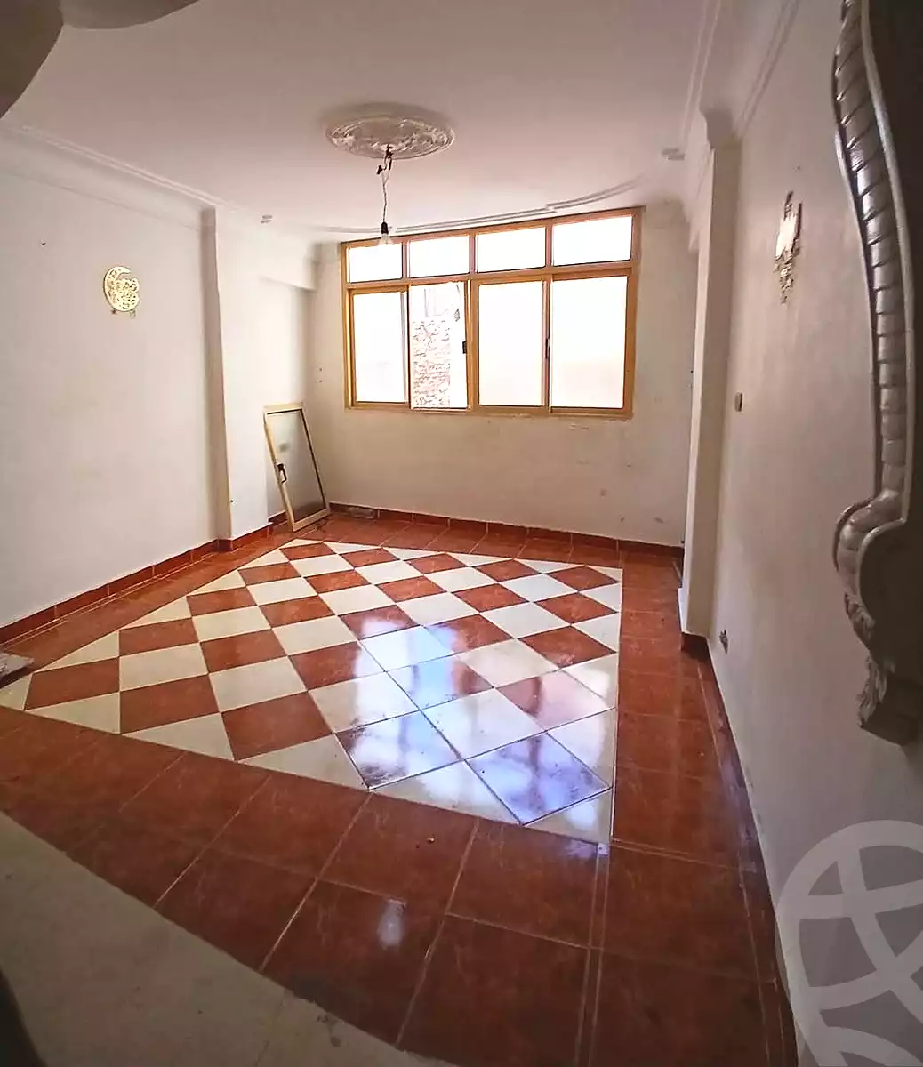 https://aqarmap.com.eg/en/listing/7048810-for-sale-alexandria-lsywf-el-falki