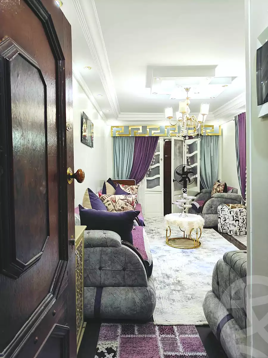 https://aqarmap.com.eg/en/listing/7049079-for-sale-alexandria-al-agamy-el-hanouvel-abo-bakr-el-sedeek-st