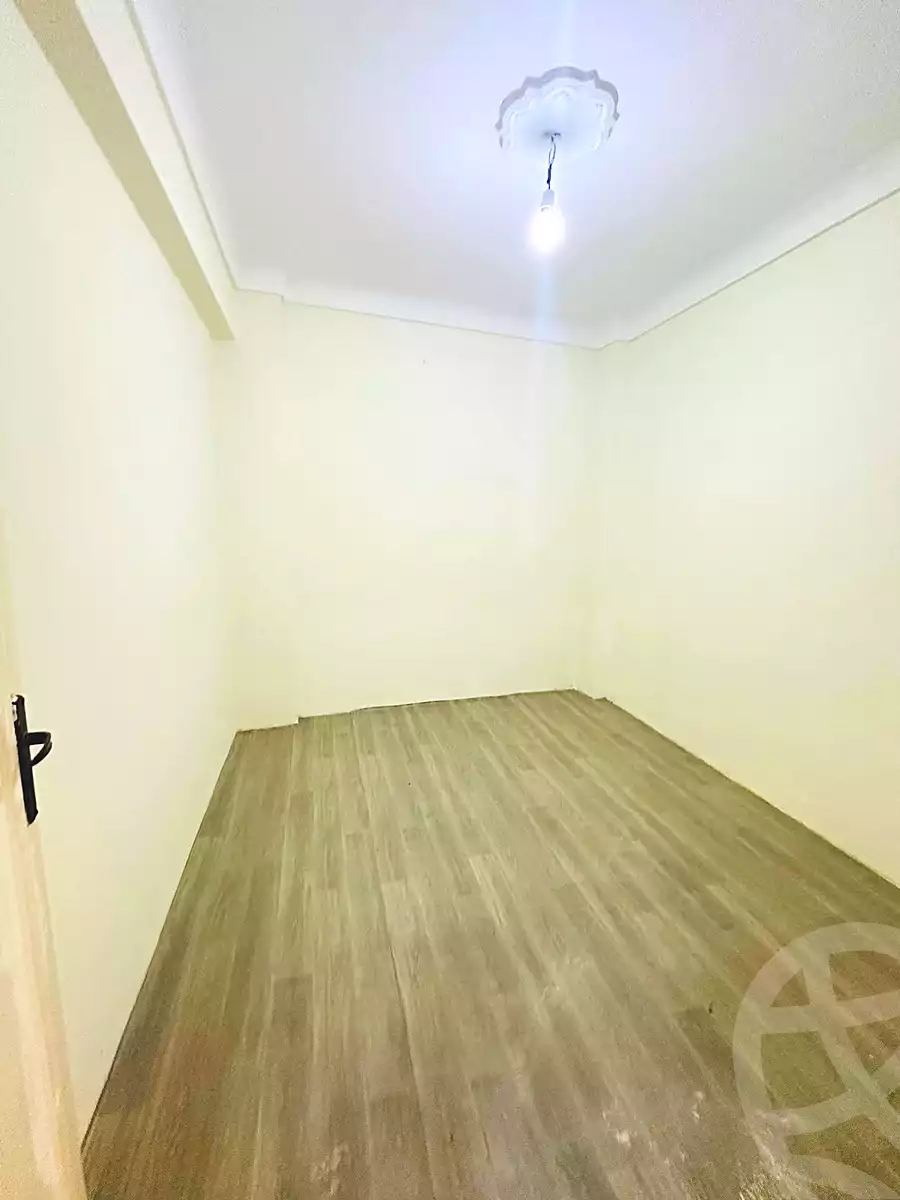 https://aqarmap.com.eg/ar/listing/7042523-for-sale-alexandria-lsywf-el-falki