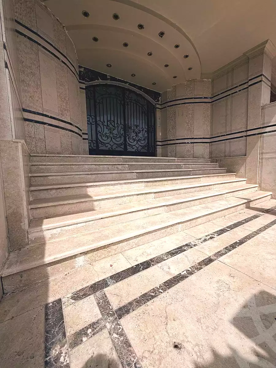 https://aqarmap.com.eg/ar/listing/7049491-for-sale-cairo-el-shorouk-lmntq-lthmn-neighbourhood-1