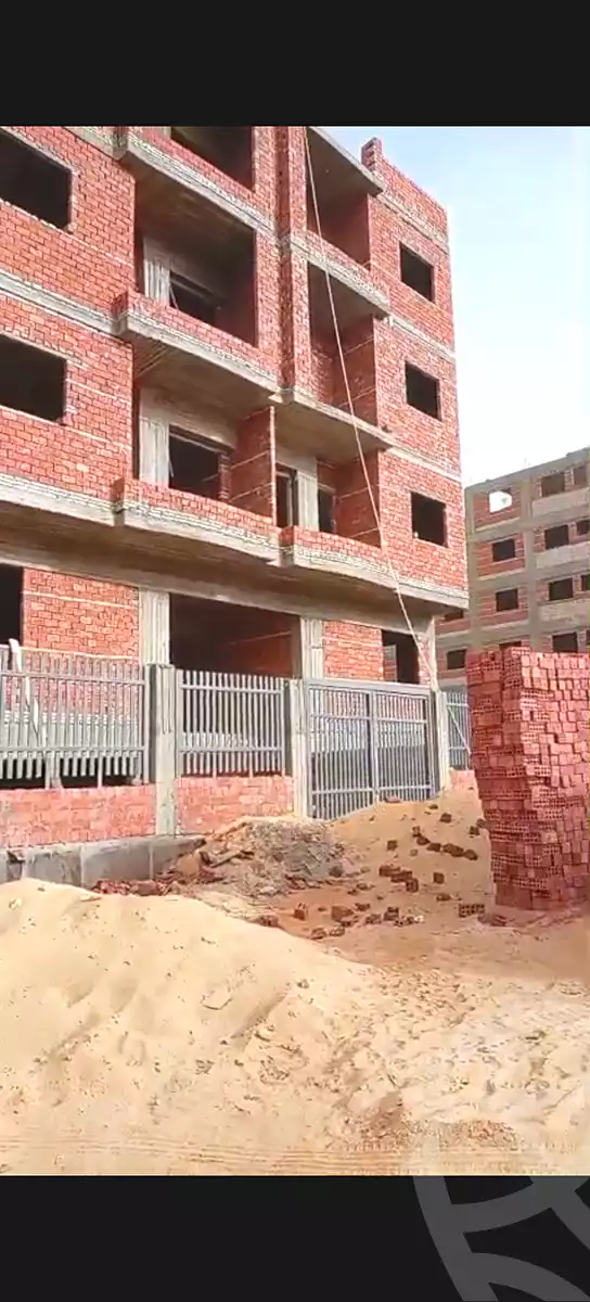 https://aqarmap.com.eg/ar/listing/7049708-for-sale-cairo-new-cairo-bait-el-watan-third-neighborhood