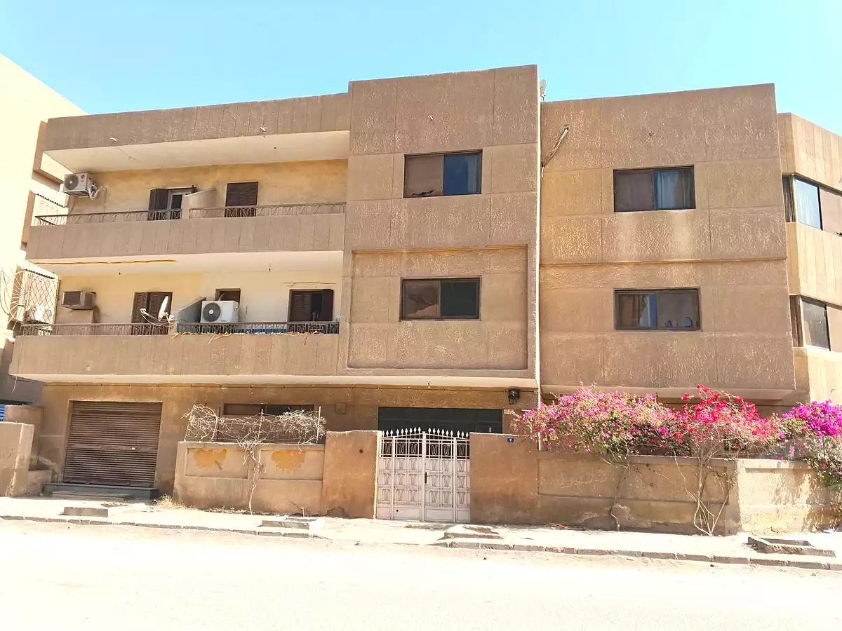 https://aqarmap.com.eg/ar/listing/7049752-for-sale-cairo-helwan-wdy-hwf-rd-no-32