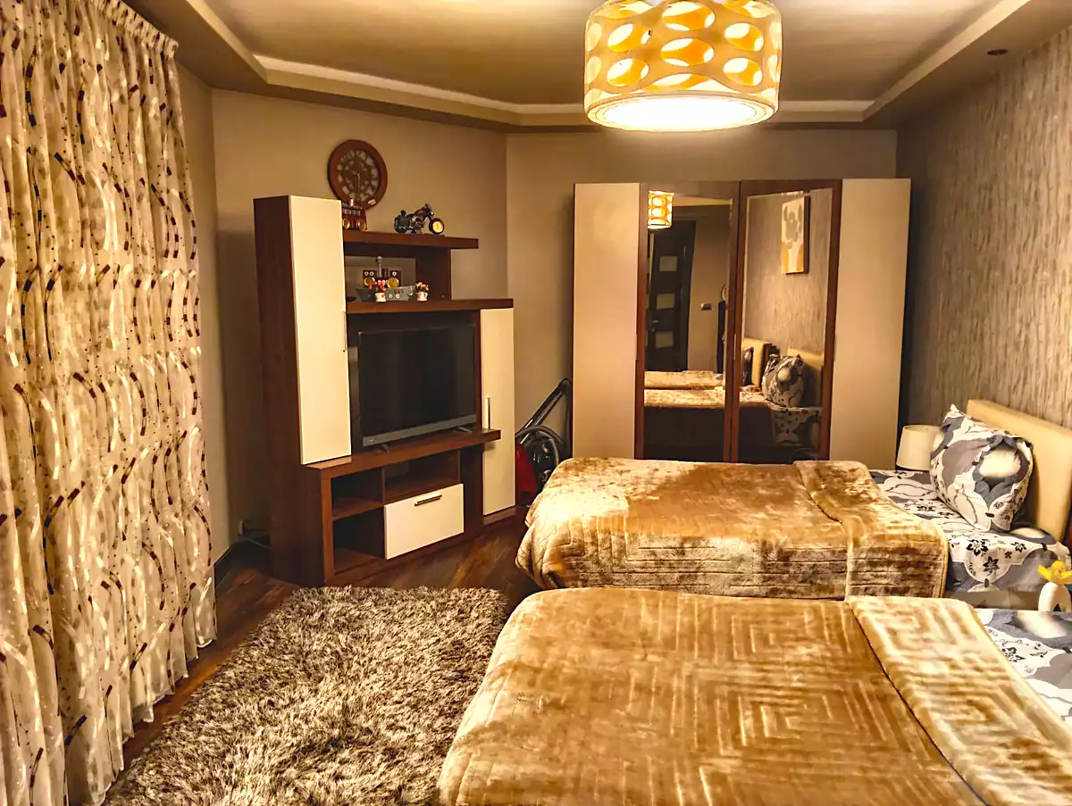 https://aqarmap.com.eg/ar/listing/7049789-for-rent-cairo-new-cairo-compounds-porto-new-cairo-compound-amer-group