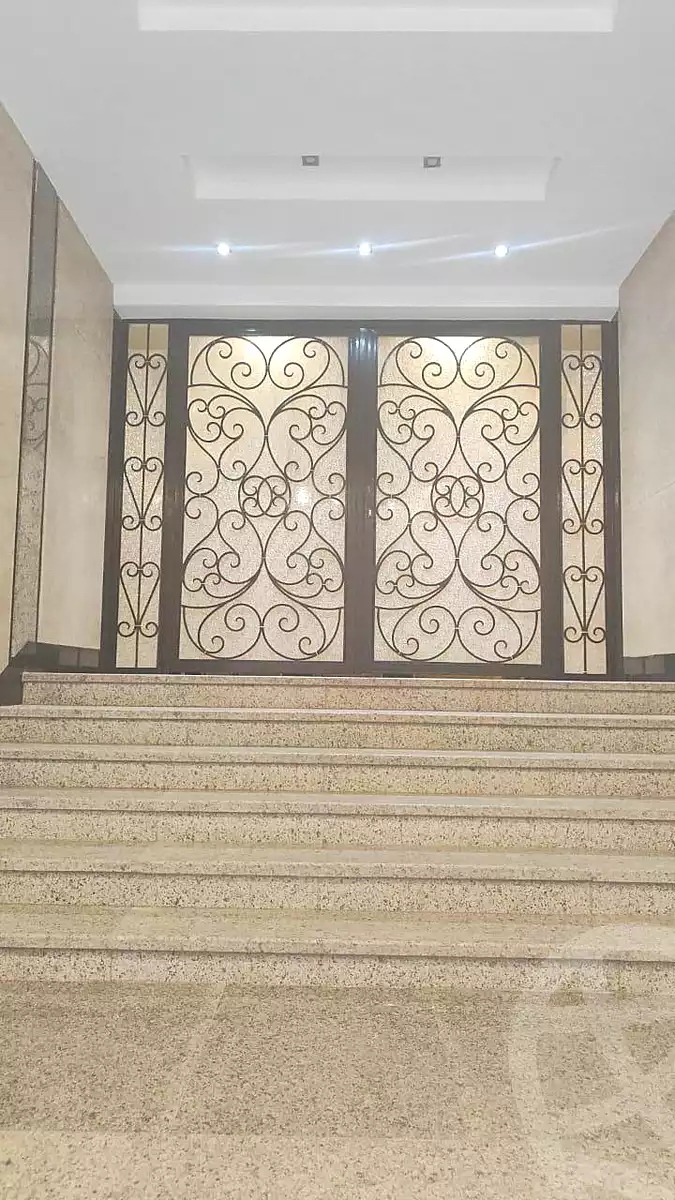 https://aqarmap.com.eg/ar/listing/7049867-for-sale-cairo-el-sheikh-zayed-city-small-investor