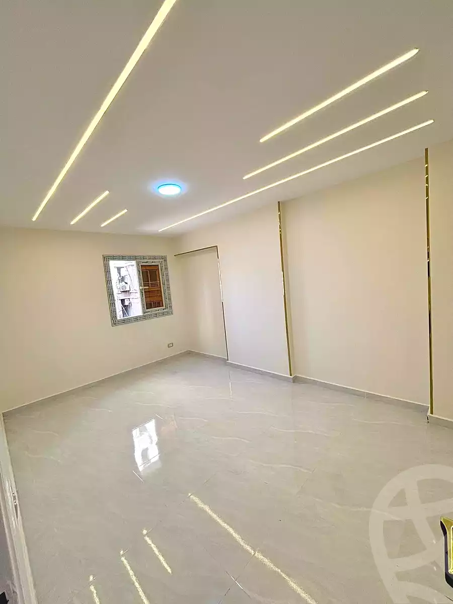 https://aqarmap.com.eg/ar/listing/7050058-for-sale-alexandria-sydy-bshr-sydy-bshr-bhry-shr-mhmwd-l-yswy