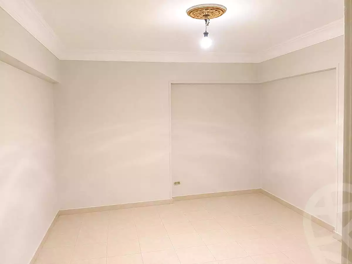 https://aqarmap.com.eg/ar/listing/7050184-for-rent-alexandria-el-asafra-l-sfr-bhry