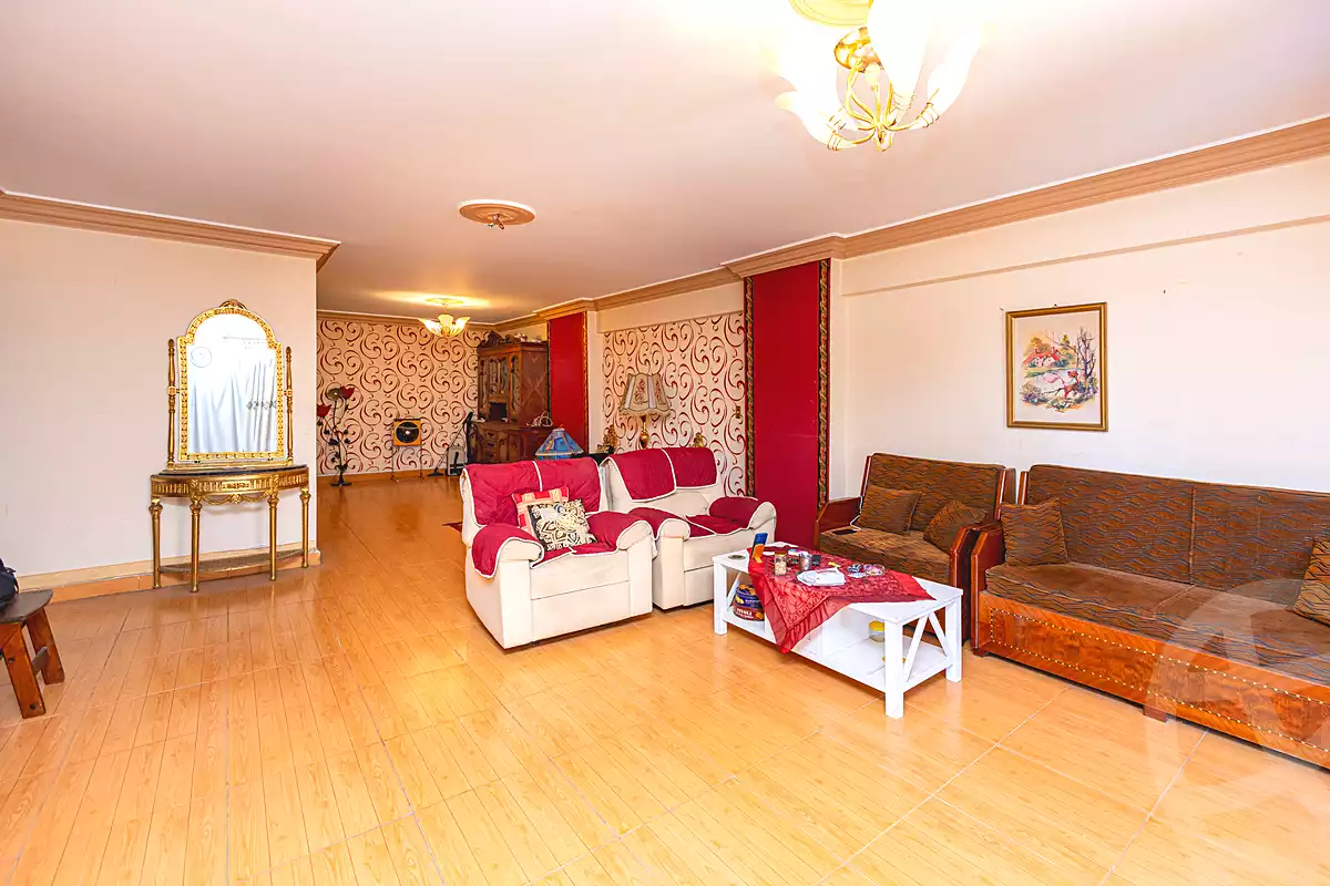 https://aqarmap.com.eg/ar/listing/7050611-for-sale-alexandria-camp-cesar-tiba-st