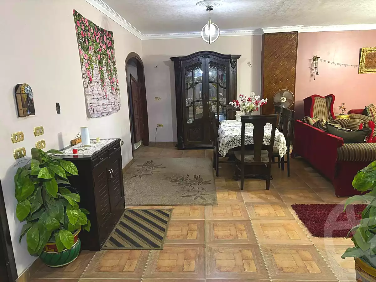 https://aqarmap.com.eg/ar/listing/7050891-for-sale-cairo-helwan-helwan-el-sharkeya-abd-el-rahman-pasha-st