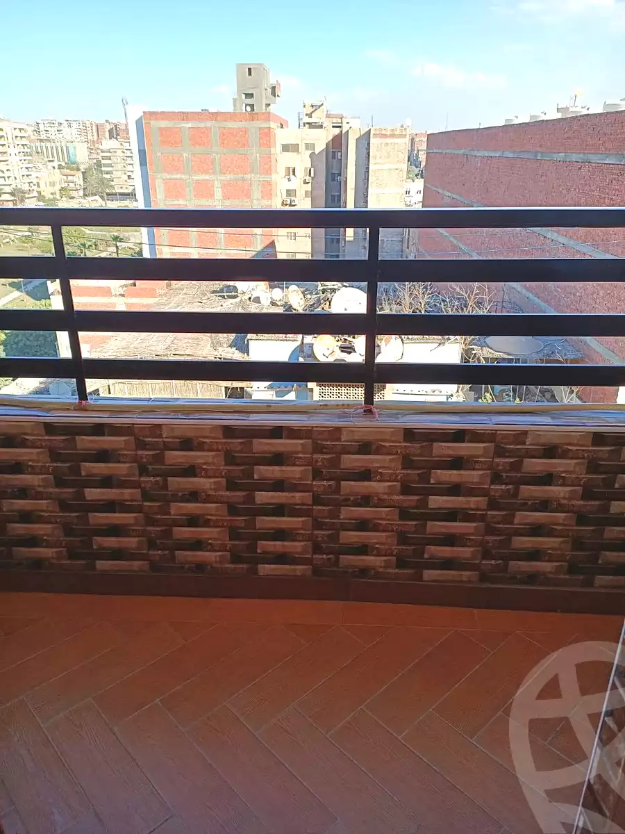 https://aqarmap.com.eg/ar/listing/7050923-for-sale-cairo-helwan-rostom-st