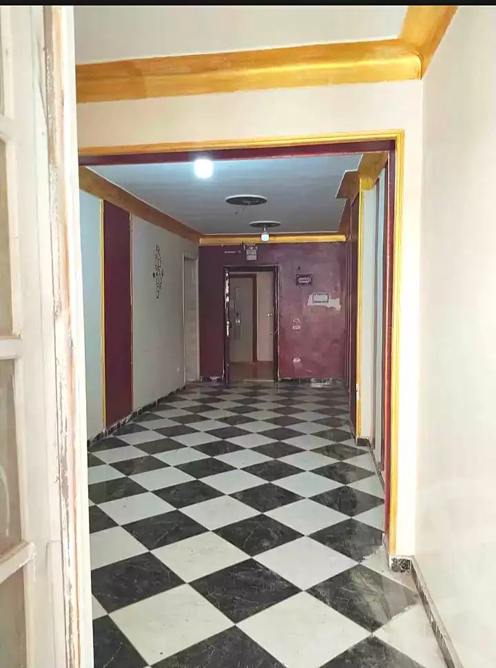 https://aqarmap.com.eg/ar/listing/7050910-for-rent-alexandria-miami