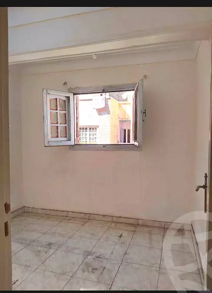 https://aqarmap.com.eg/ar/listing/7050910-for-rent-alexandria-miami