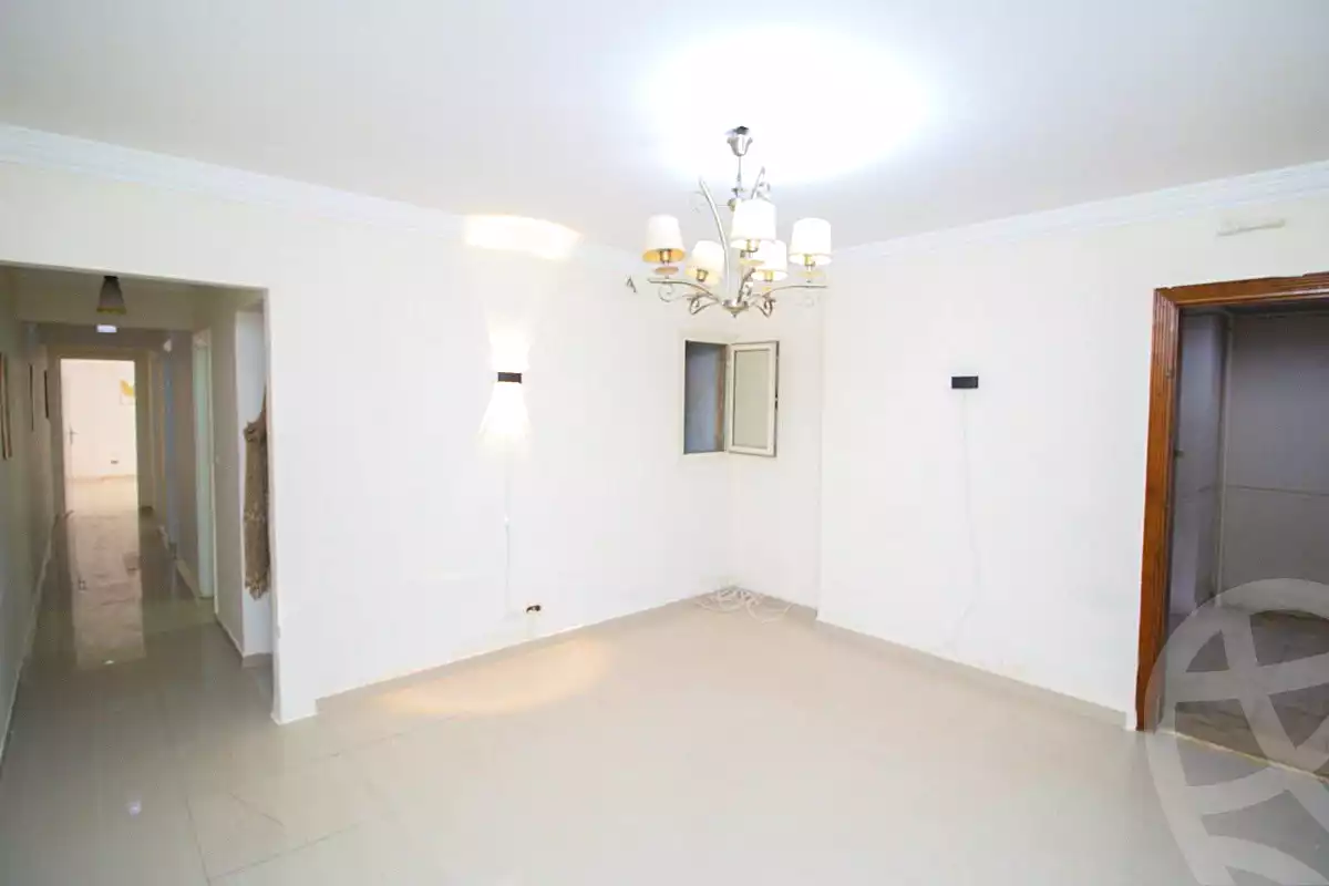 https://aqarmap.com.eg/ar/listing/7050947-for-sale-alexandria-camp-cesar-famous-st
