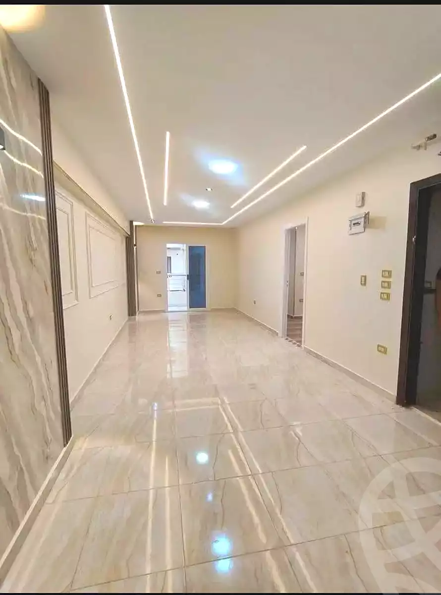 https://aqarmap.com.eg/ar/listing/7051174-for-sale-alexandria-miami-khld-bn-lwlyd