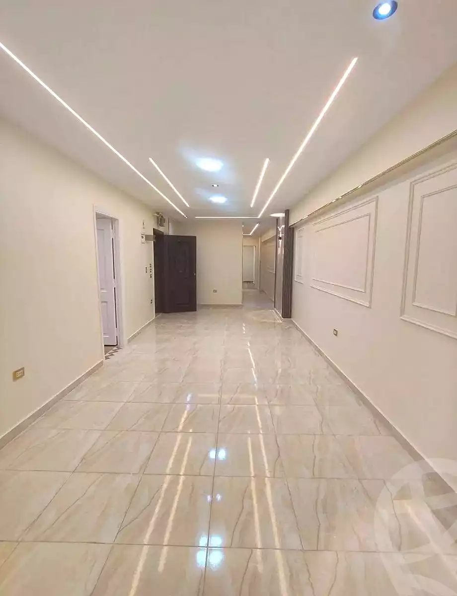 https://aqarmap.com.eg/ar/listing/7051174-for-sale-alexandria-miami-khld-bn-lwlyd