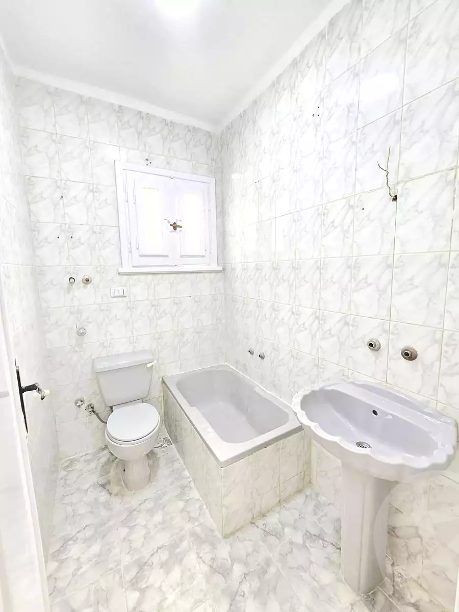 https://aqarmap.com.eg/ar/listing/7051251-for-sale-alexandria-al-agamy