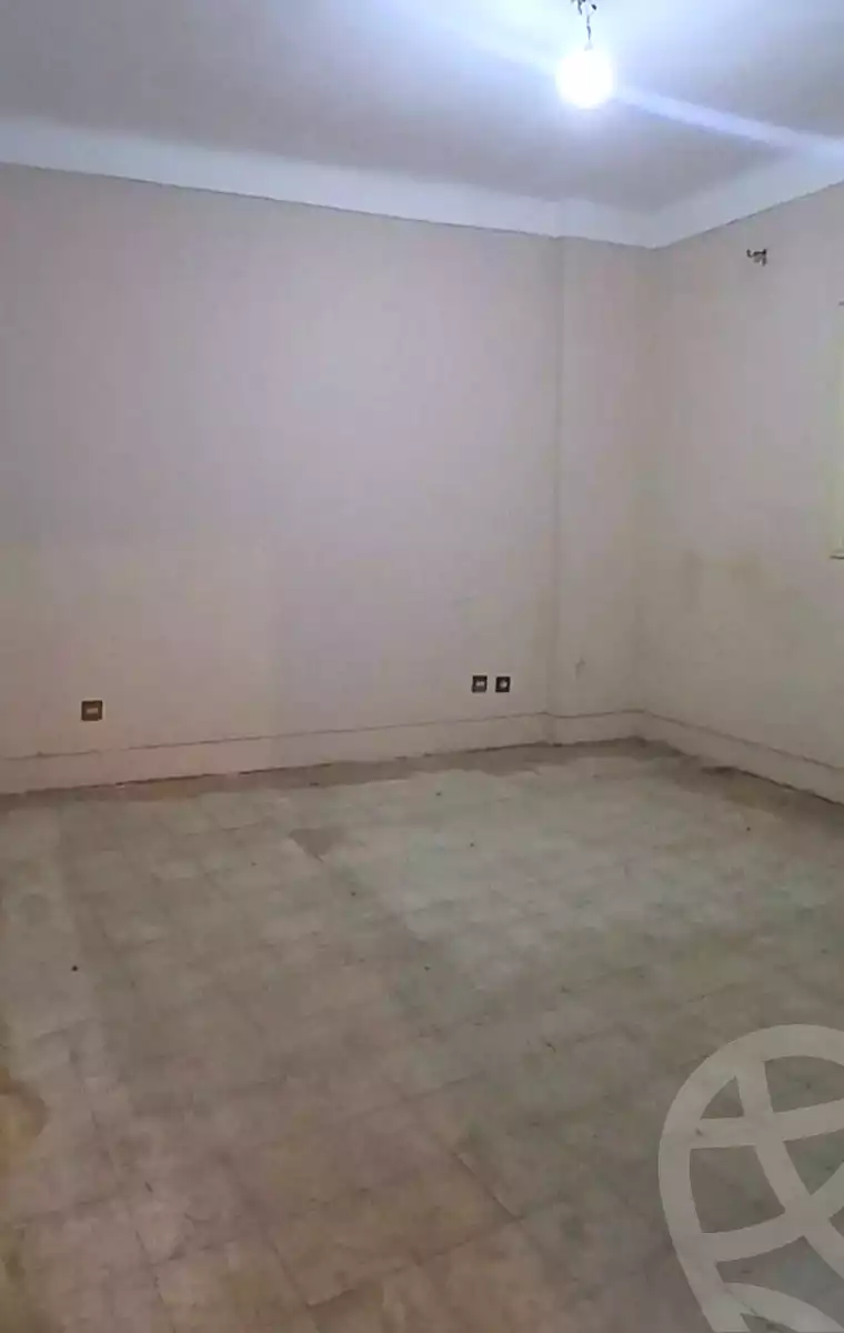 https://aqarmap.com.eg/en/listing/7051325-for-sale-alexandria-al-agamy-lbytsh-el-tayar-st