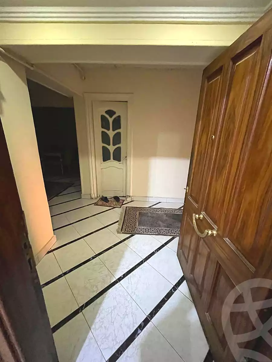 https://aqarmap.com.eg/en/listing/7052107-for-sale-cairo-shoubra-el-sahel-shobra-st