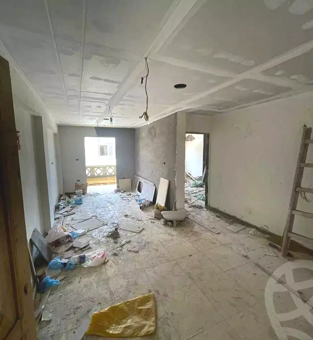 https://aqarmap.com.eg/ar/listing/7052452-for-sale-alexandria-al-agamy-el-hanouvel-radwan-st
